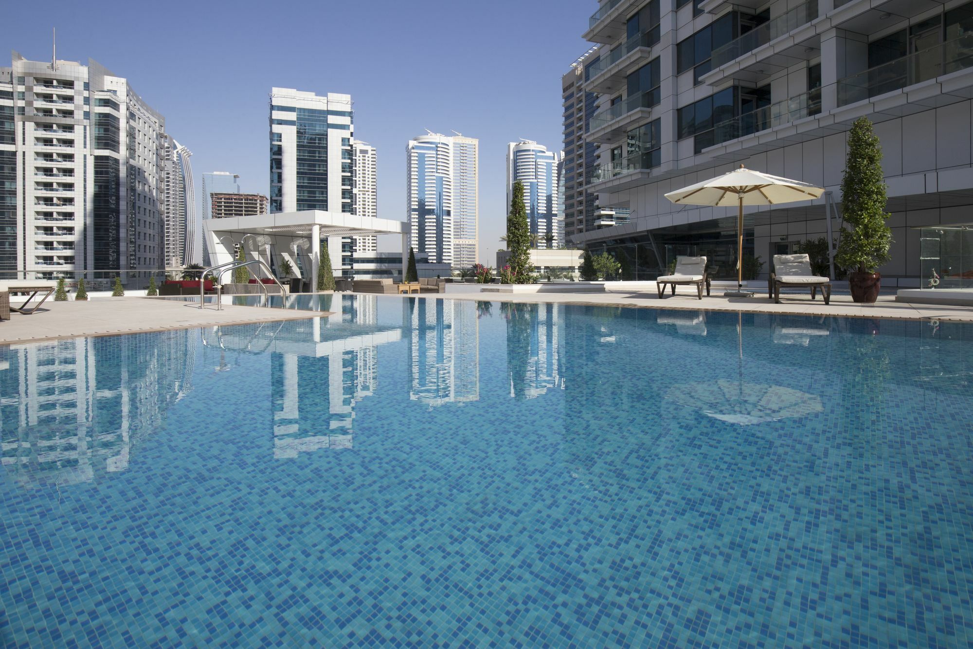 La Verda Suites And Villas Dubai Marina Екстер'єр фото